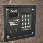 Magnetic Jerozolimskie B * Варшава