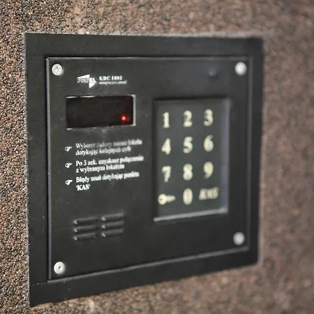 Magnetic Jerozolimskie B * وارسو